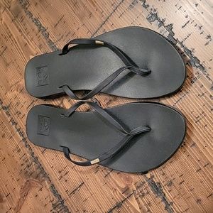 Reef flip flops